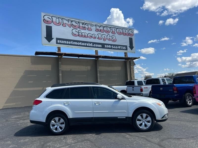 2011 SUBARU Outback