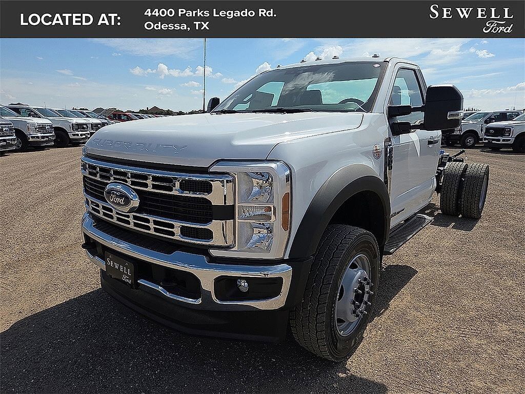 2025 FORD F-600