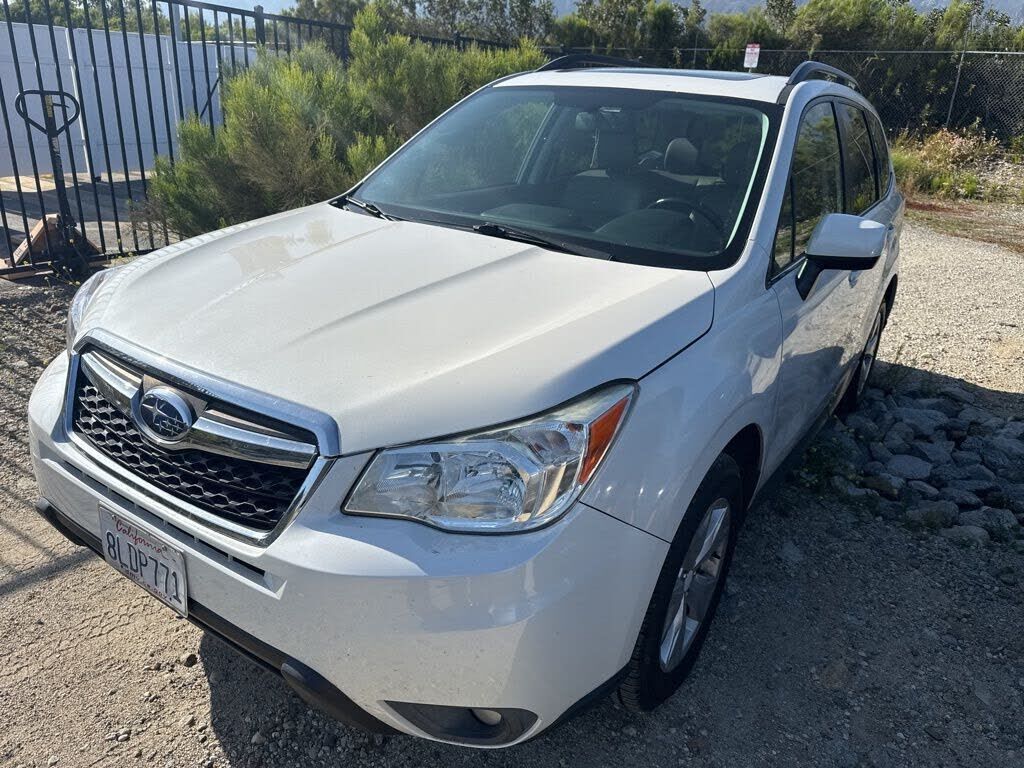 2015 SUBARU Forester