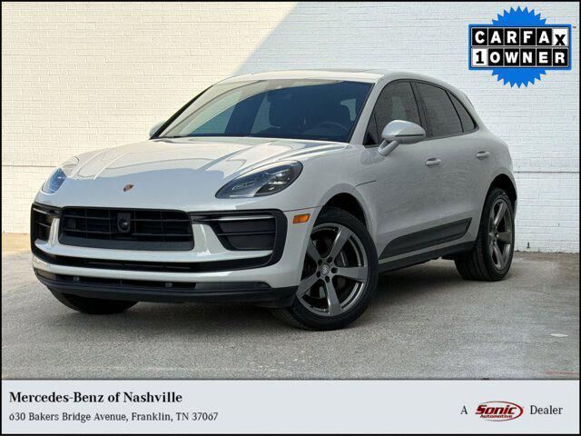 2023 PORSCHE Macan