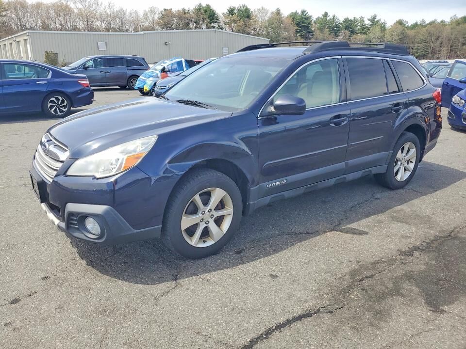 2014 SUBARU Outback