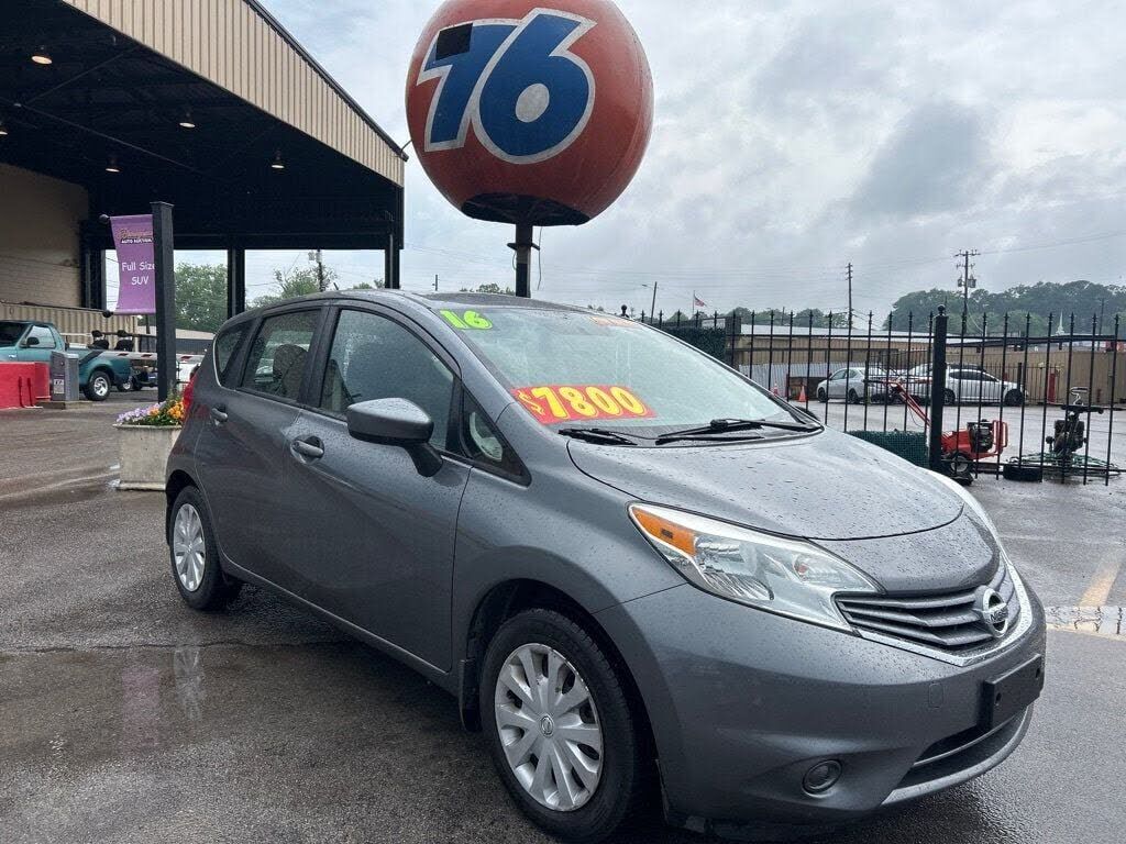 2016 NISSAN Versa