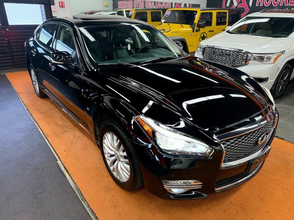 2016 INFINITI Q70L