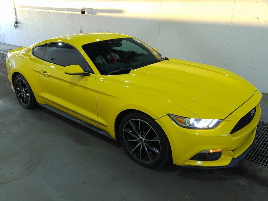2015 FORD Mustang