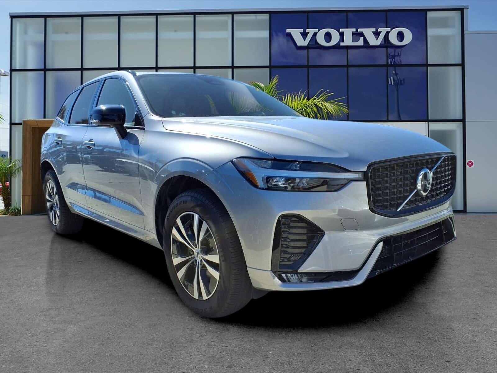 2025 VOLVO XC60