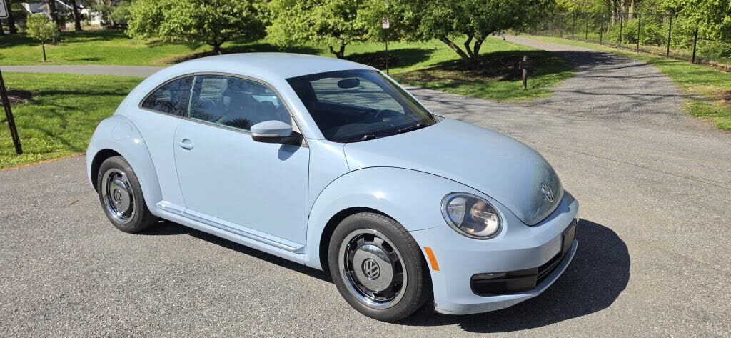 2012 VOLKSWAGEN Beetle