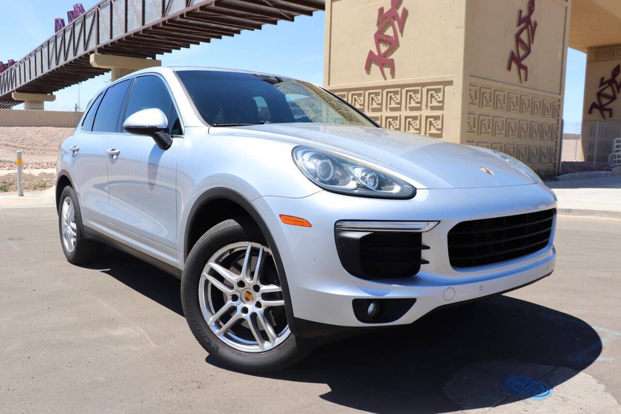 2016 PORSCHE Cayenne