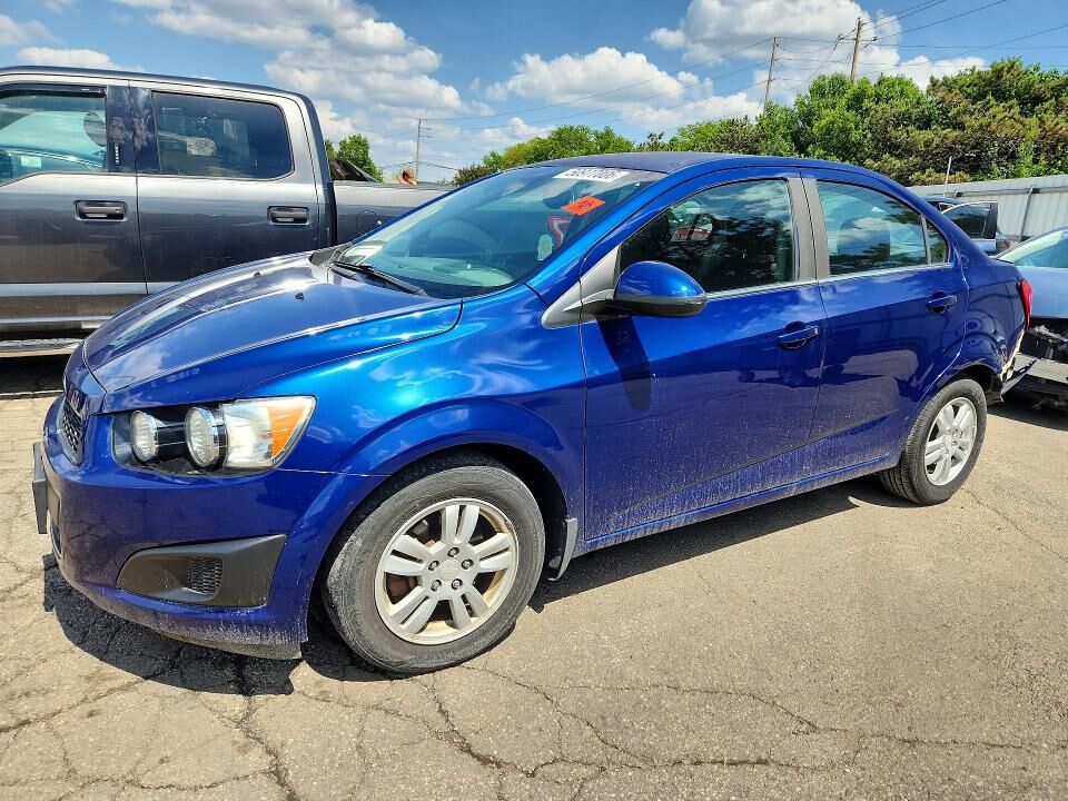 2013 CHEVROLET Sonic