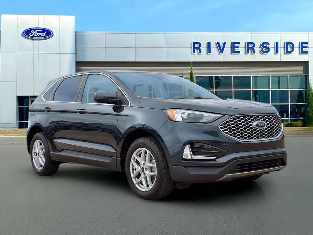 2023 FORD Edge