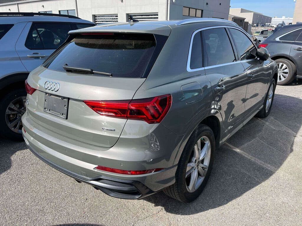 2022 Audi Q3