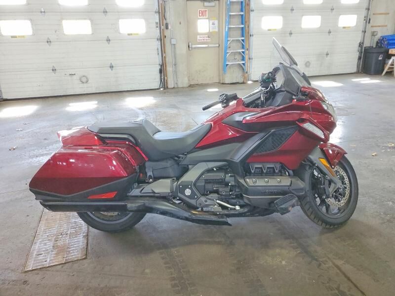 2018 HONDA GL1800