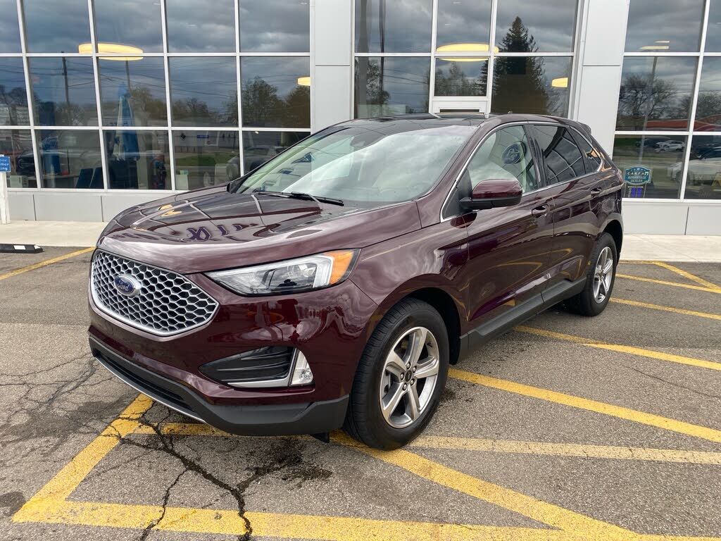 2024 FORD Edge
