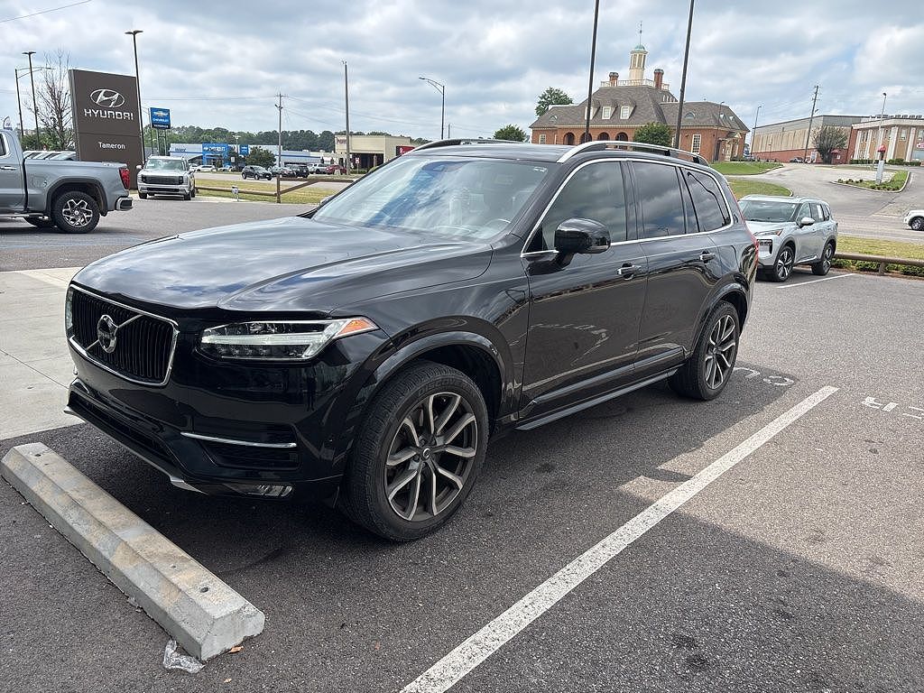 2017 VOLVO XC90
