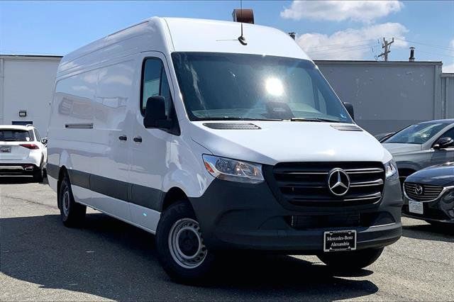 2026 MERCEDES-BENZ Sprinter