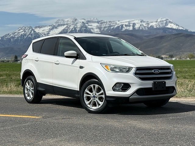 2017 FORD Escape