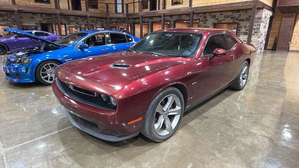 2017 DODGE Challenger