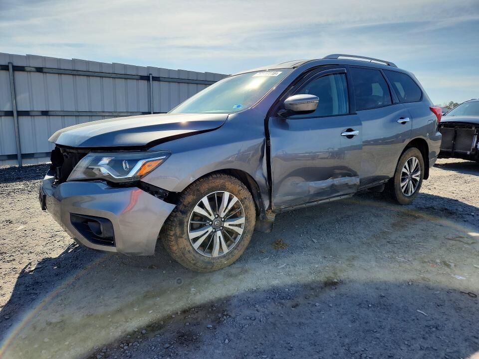 2017 NISSAN Pathfinder