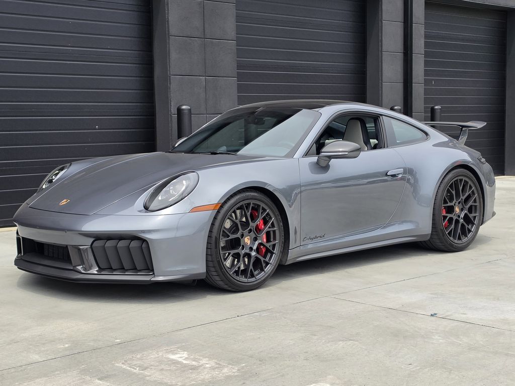 2026 PORSCHE 911