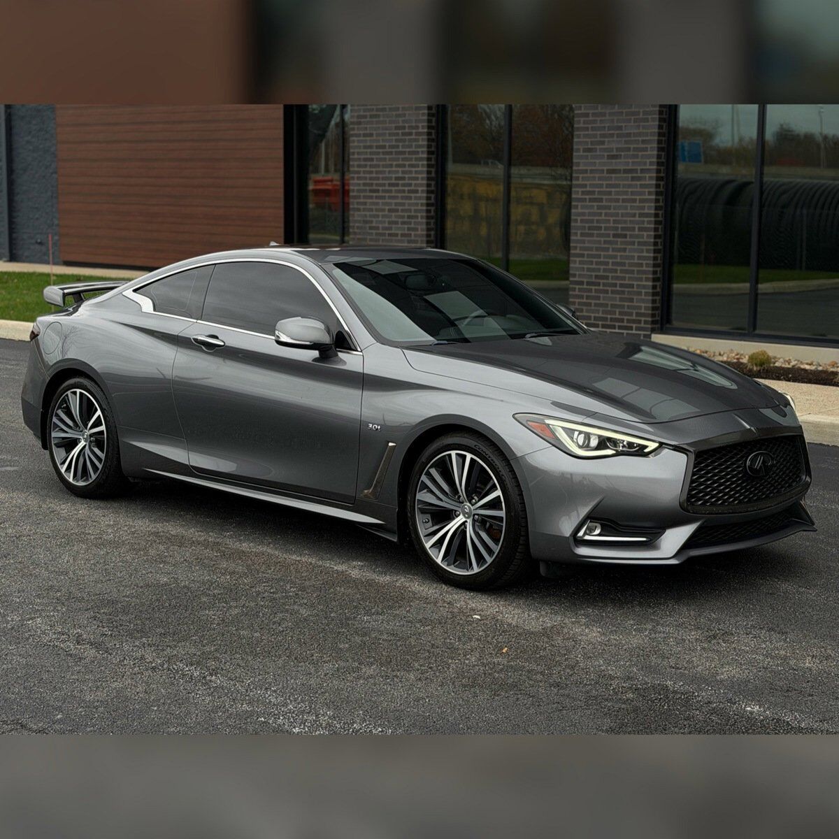 2017 INFINITI Q60