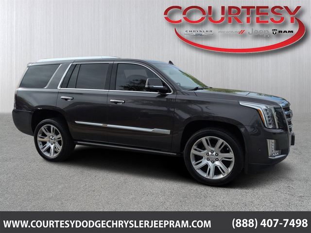 2017 CADILLAC Escalade