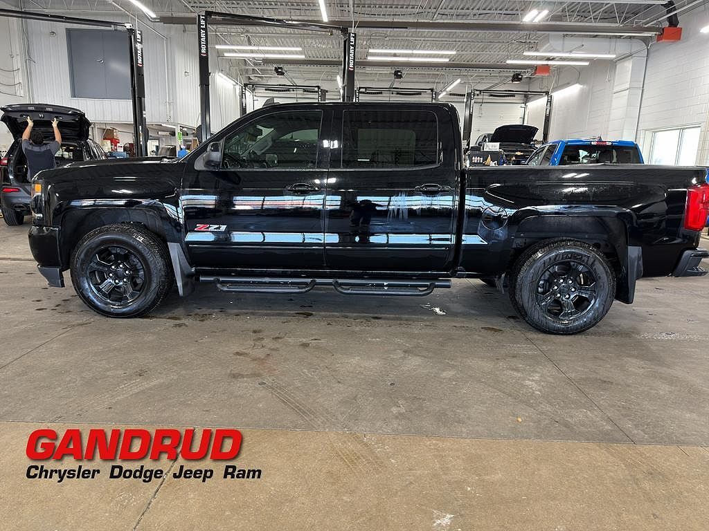 2018 CHEVROLET Silverado