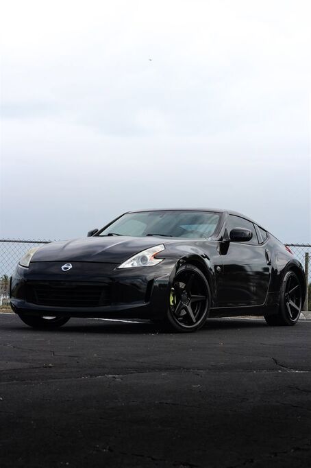 2017 NISSAN 370Z