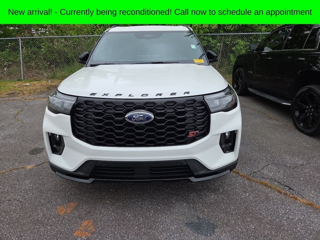 2025 FORD Explorer