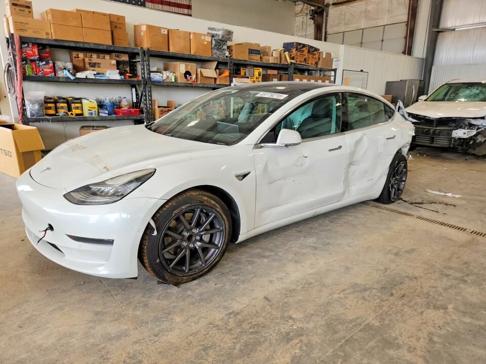 2020 TESLA Model 3
