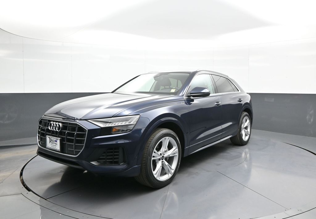 2023 AUDI Q8