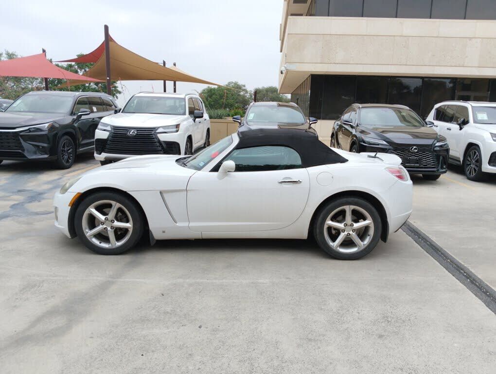2008 SATURN Sky