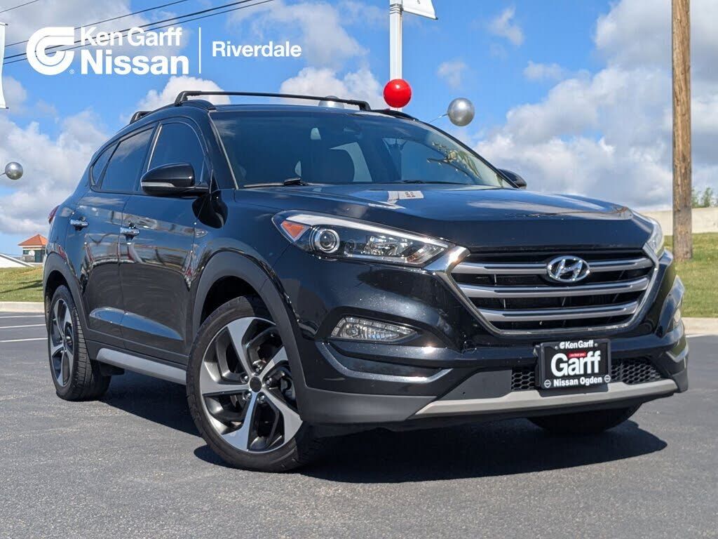 2017 HYUNDAI Tucson
