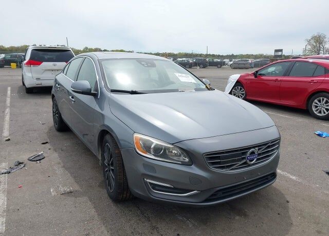 2016 VOLVO S60