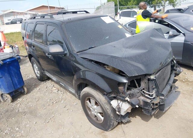2010 FORD Escape