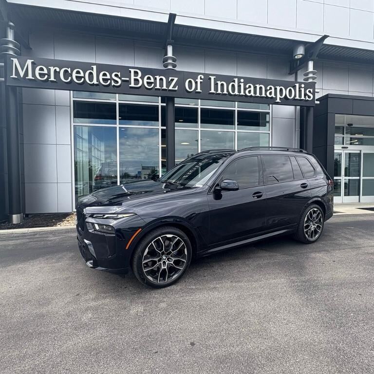 2024 BMW X7