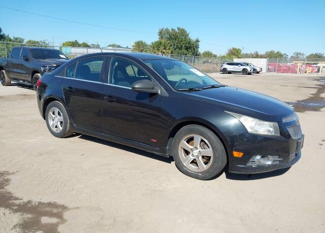2013 CHEVROLET Cruze
