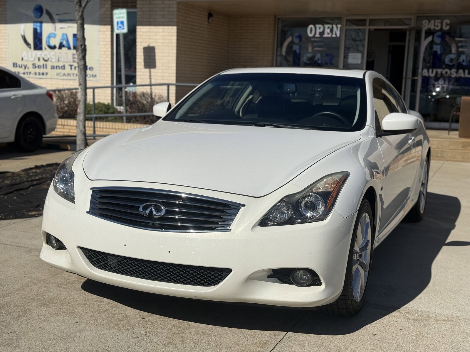 2014 INFINITI Q60