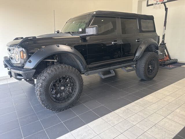2023 FORD Bronco
