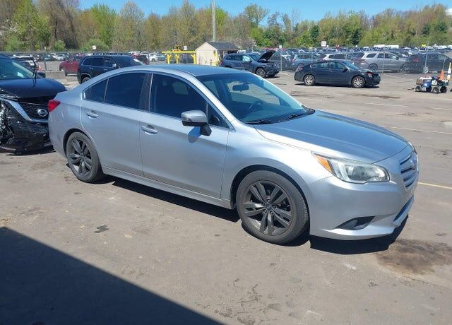 2015 SUBARU Legacy