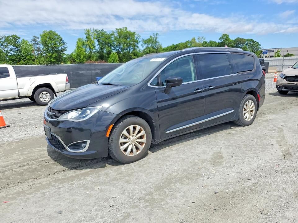 2019 CHRYSLER Pacifica