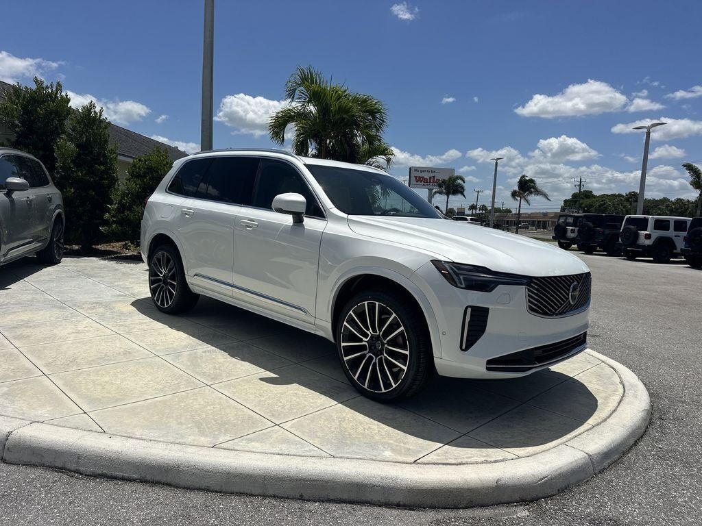2026 VOLVO XC90