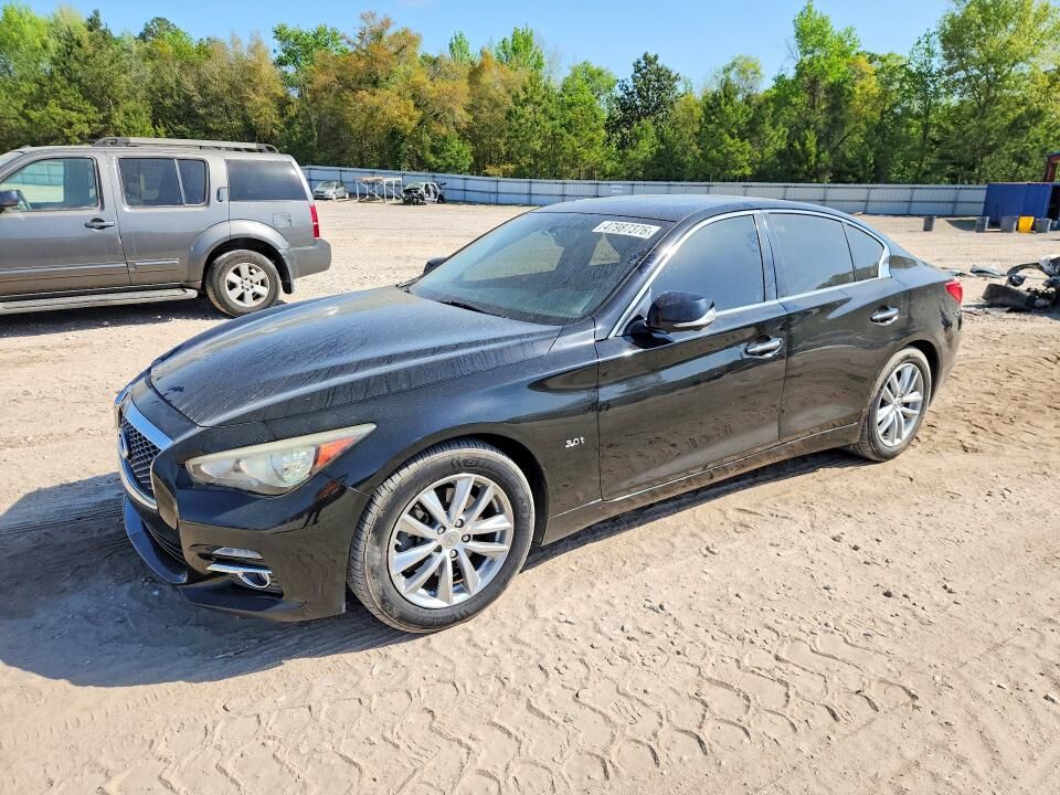 2016 INFINITI Q50