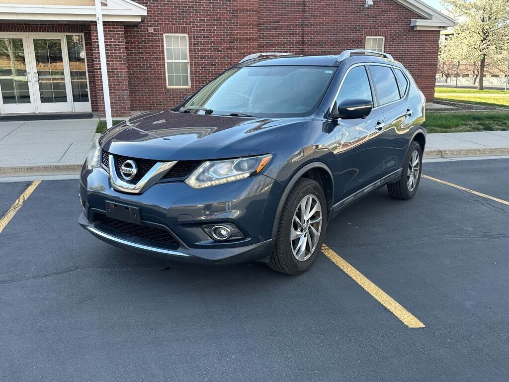 2015 NISSAN Rogue