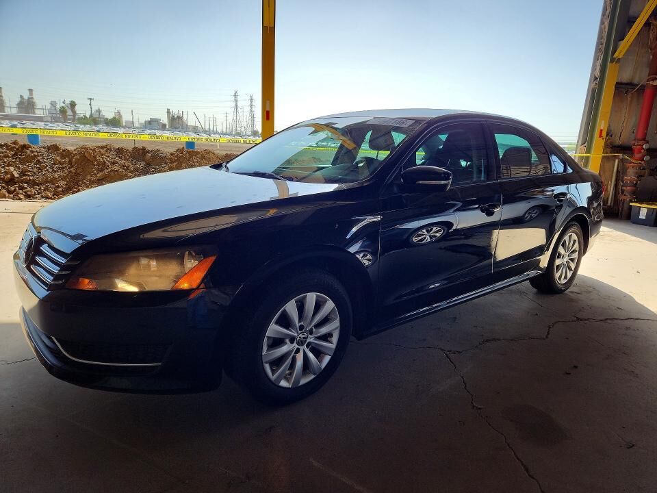 2014 VOLKSWAGEN Passat