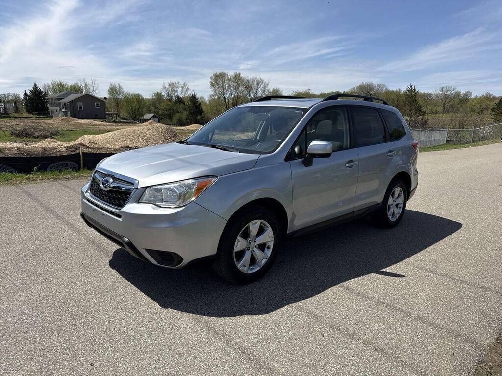2015 SUBARU Forester