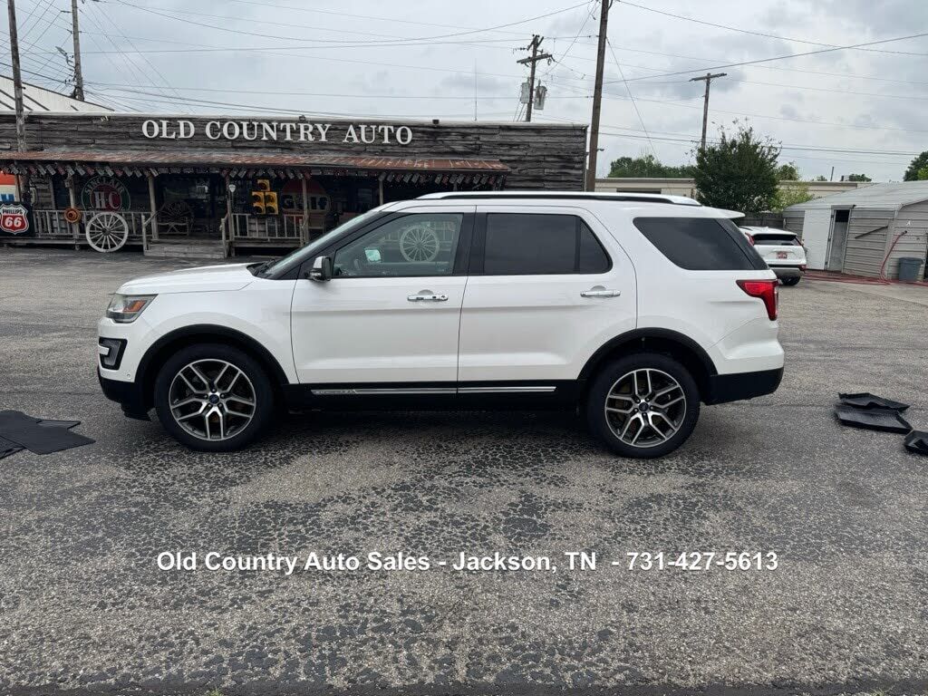 2017 FORD Explorer