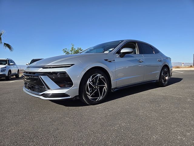 2025 HYUNDAI Sonata