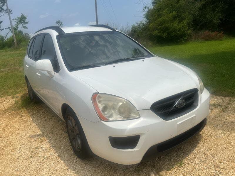 2008 KIA Rondo