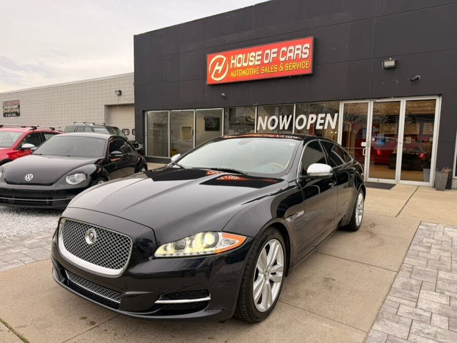 2012 JAGUAR XJ