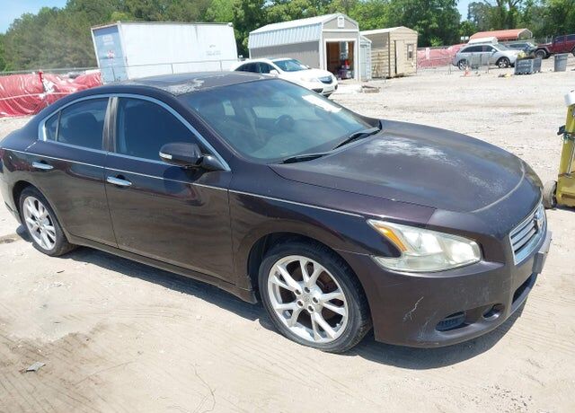 2012 NISSAN Maxima