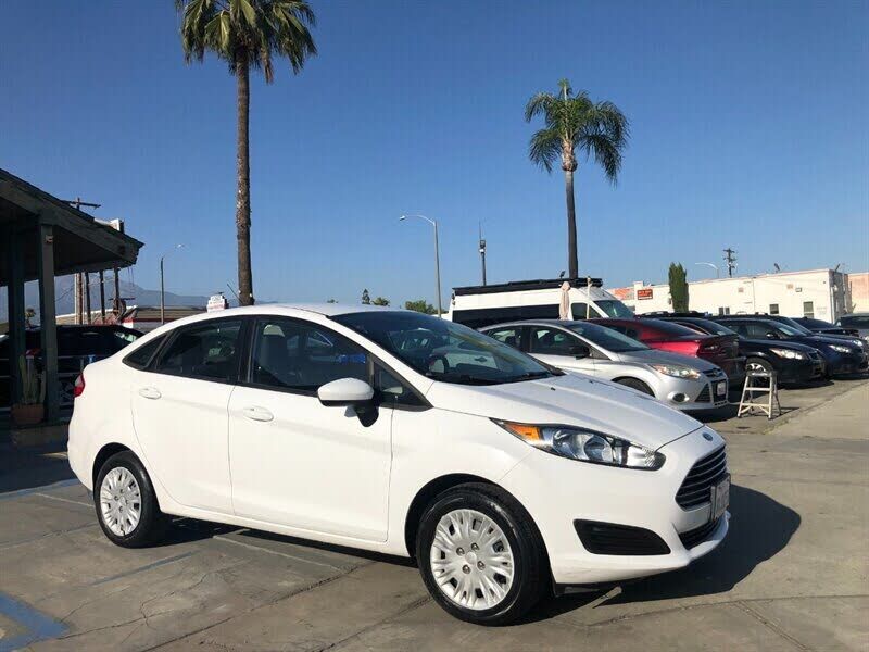 2017 FORD Fiesta